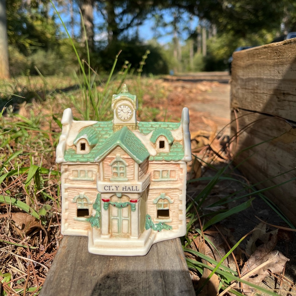 Used Vintage Village LR 1991 City Hall. Hand Painted Porcelain.